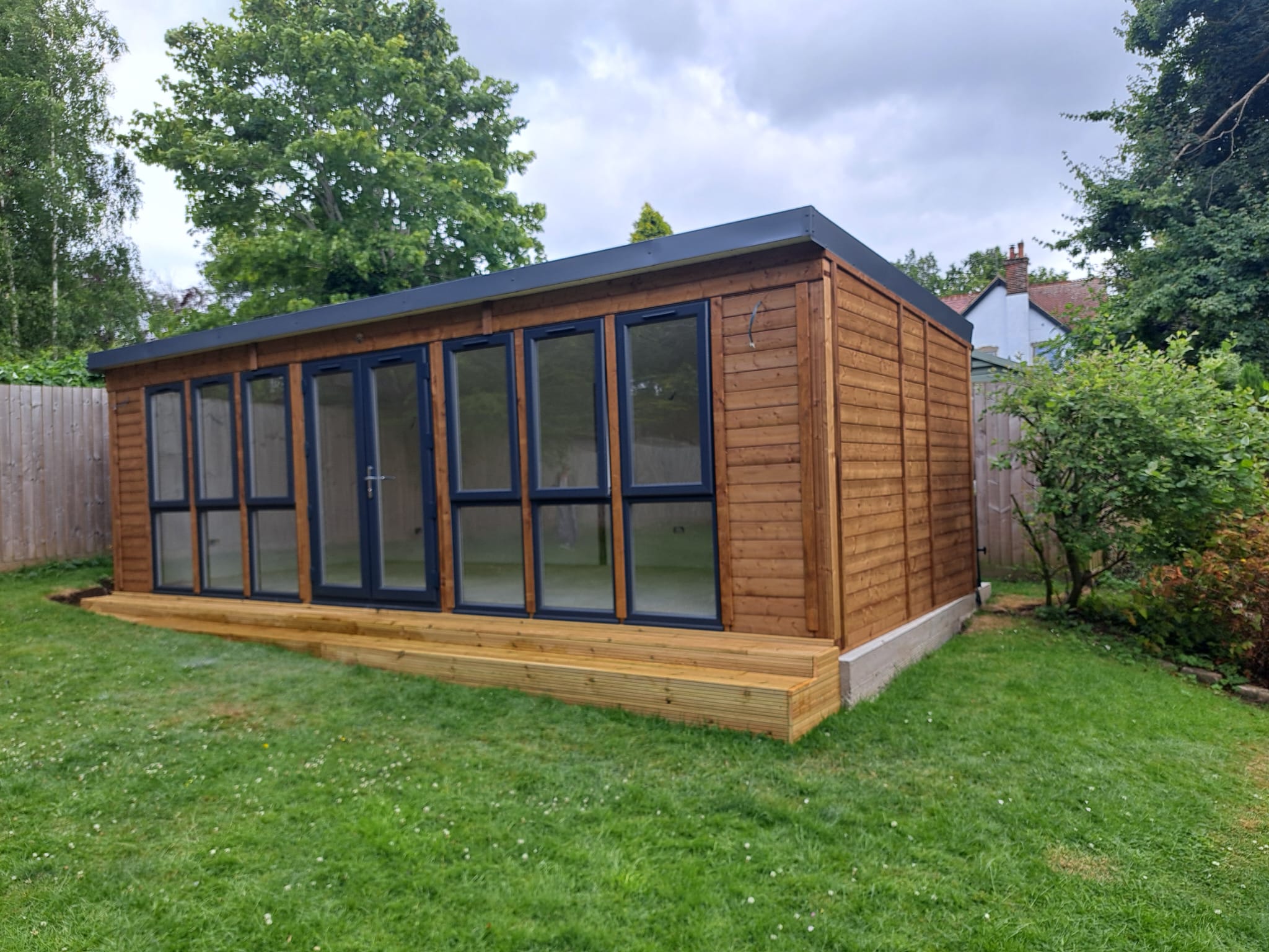 wooden cabin